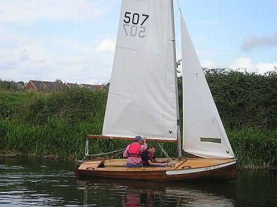 chris b
Keywords: chippenham events2004