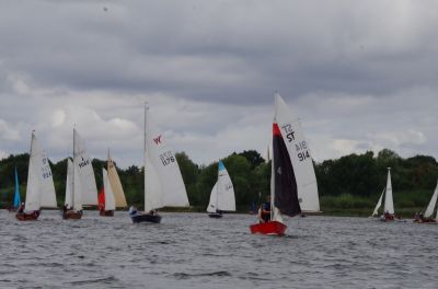 CVRDA National Rally at Hunts 2016
CVRDA national rally at Hunts Sailing Club August 2016
Keywords: hunts events2016