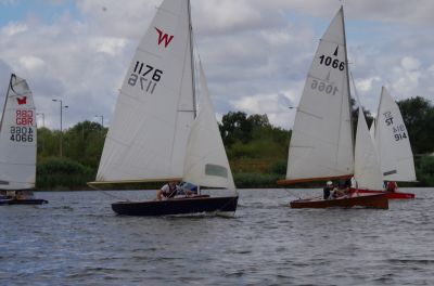 CVRDA National Rally at Hunts 2016
CVRDA national rally at Hunts Sailing Club August 2016
Keywords: hunts events2016