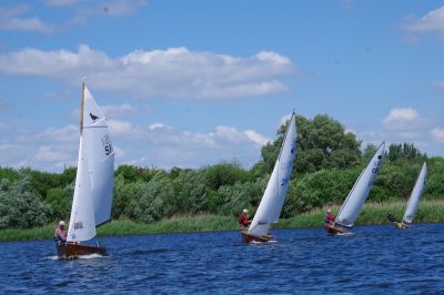CVRDA Rally at Hunts 2017
CVRDA rally at Hunts Sailing Club June 2017
Keywords: hunts events2017