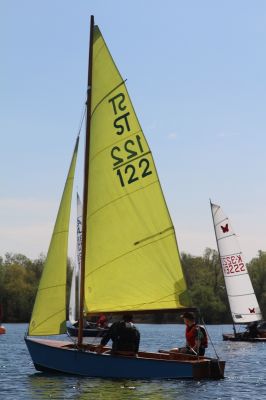 CVRDA Rally at Hunts 2023
CVRDA rally at Hunts Sailing Club 2023
Â©Gary Ungless
Keywords: hunts cvrda 2023 signet